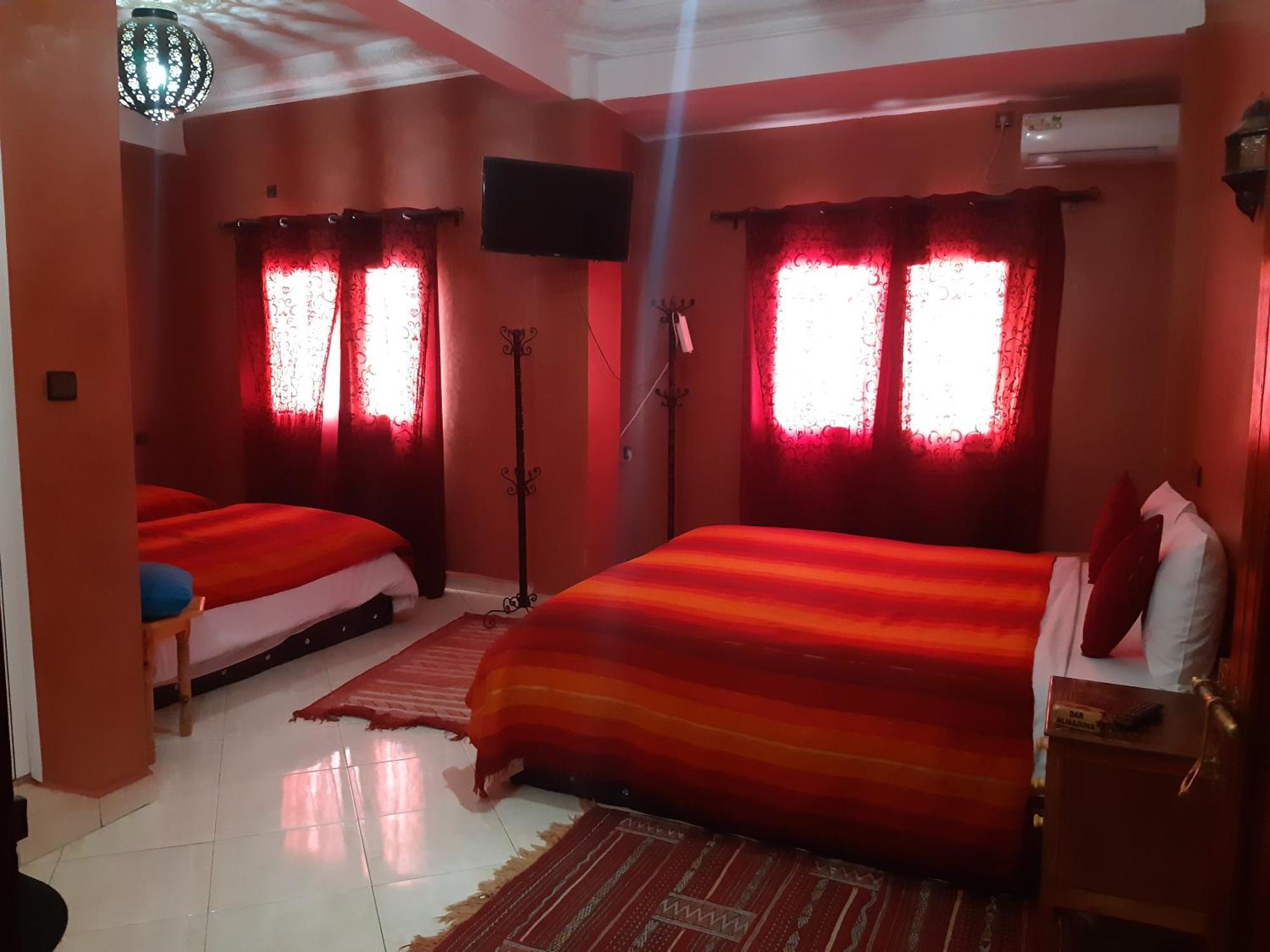 Hotel Restaurant Dar Al Madina Tinghir Exterior photo